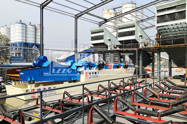 洗砂機(jī)結(jié)構(gòu) 一體化洗砂生產(chǎn)線工作現(xiàn)場(chǎng)